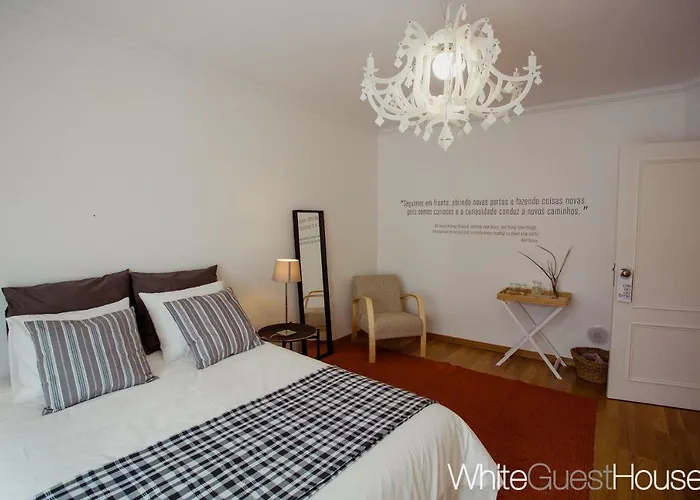 White * Peniche