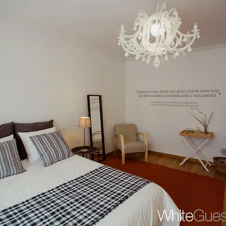 White * Peniche