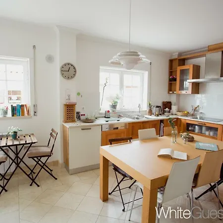 White * Peniche