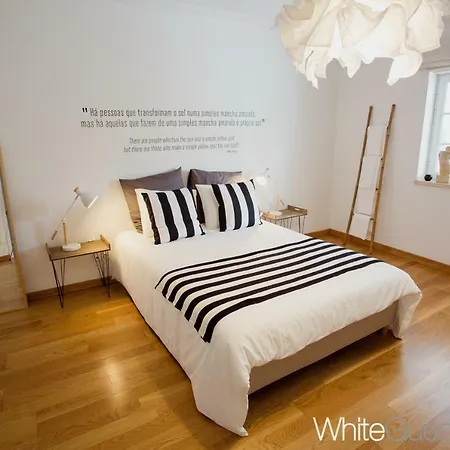 Πανσιόν White